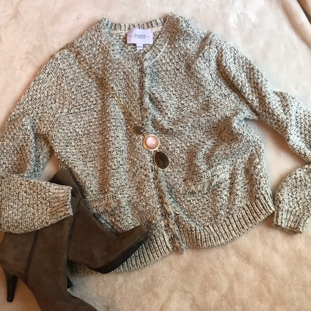 Chunky *quality* cardigan eureka/Christos Gerkos